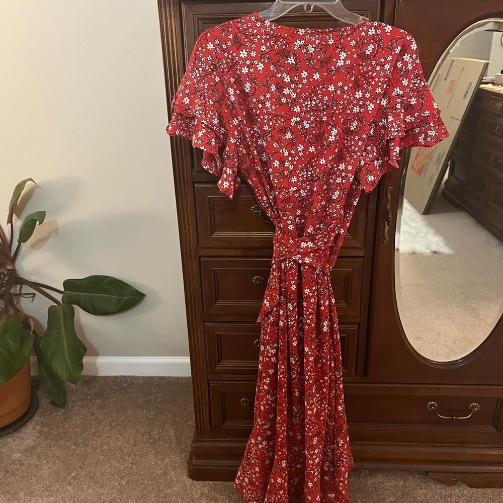 Flutter sleeve wrap dress, M - Picture 3 of 4